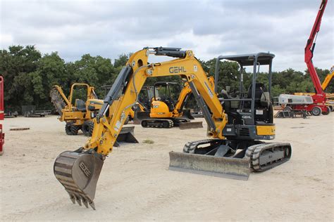 Mini Excavator rentals Houston & Sugar Land, Texas 